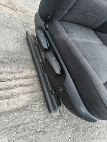 Přední sedačky pro BMW e90 e91 - základní - 2