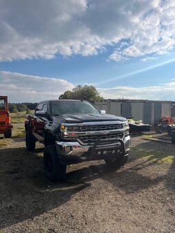CHEVROLET SILVERADO CREW CAB- 2018 - 4x4 - 5.3 VORTEC - 2