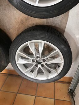 Originální litá kola Audi s pneumatikami (225/45/17) - 2