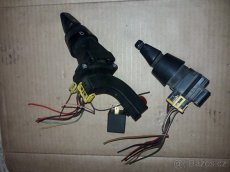 Přepínací páčky světlometů a stěračů - Ford - 2