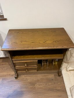 Tv stolek - 2