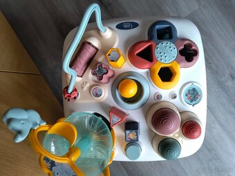 Hrací stolek s aktivitami SMOBY - 2