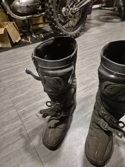 Prodam noty raven vel.45 - 2