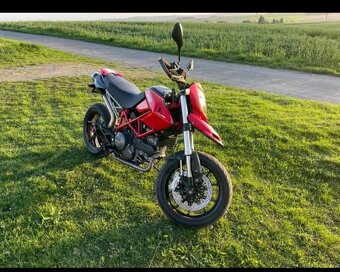 Ducati Hypermotard 796 - 2