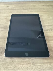 iPad 6. generace na SIM kartu - 2