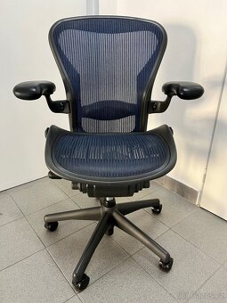 kancelářská židle Herman Miller - 2