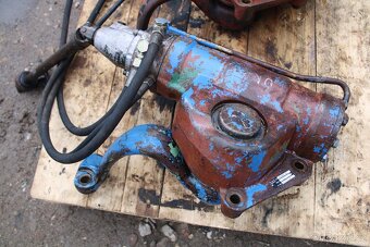 Zetor crystal servo řízení - 2