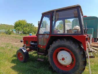 Troktor Zetor 6911 - 2