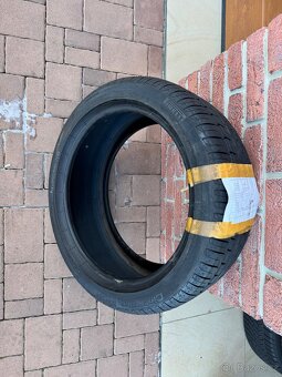 NOVÁ LETNÍ PIRELLI 255/40R18 1kus - 2