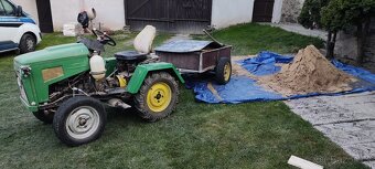 Zahradní traktor - 2