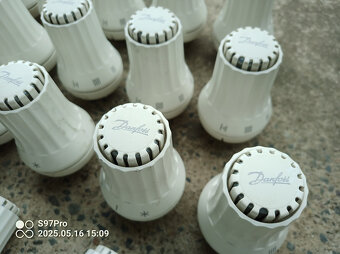 Danfoss termostatické hlavice k radiatorum 20kusů - 2