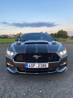 Ford Mustang - 2