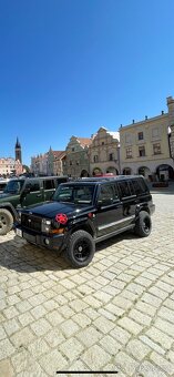 Jeep Commander 5.7 - 2