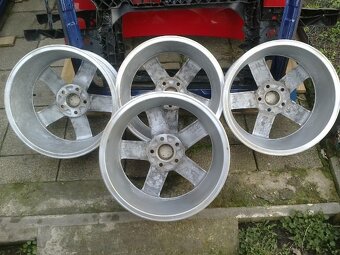 ALU 7J 17 et 46 - 5x112 cena je za 4ks celkem - 2