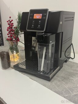 Kávovar DeLonghi Perfecta EVO ESAM420.40.B - 2