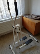 Kluzný cvičící stroj mechanický - 2