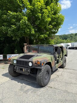 Hummer H1 humvee M1045 Slantback - 2