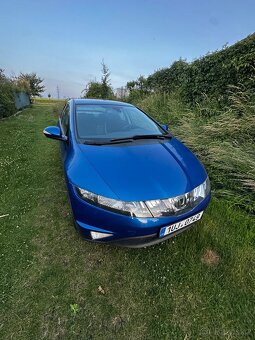 Honda Civic 8g 1.8 vtec - 2