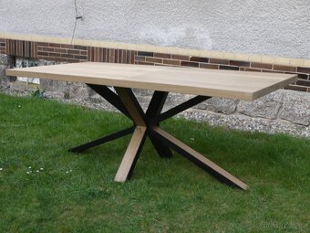 Dubový jídelní stůl - Ovada 250 cm – masivní/kov - 2