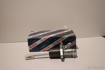 Hlavní spojkový válec Bosch nepoužitý - 2