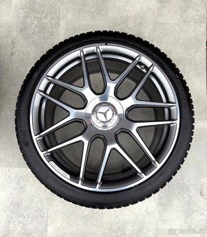 E63s AMG Mercedes R20 E63 AMG Alu Kola Zimní Hankook - 2