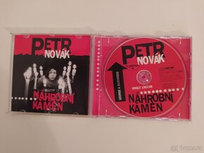 CD Petr Novák, Flamengo, George & Beatovens - Náhrobní kámen - 2