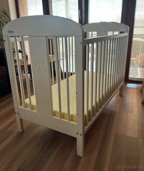 Dětská postýlka s matrací a potahem - 2