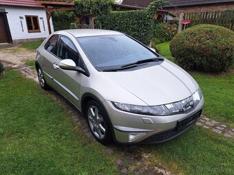 Honda Civic 1.8i-VTEC Xenony Sport - 2
