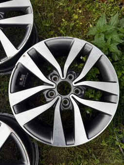 Hlinikove disky hyundai i30 r16  52910-G4200 et50 - 2