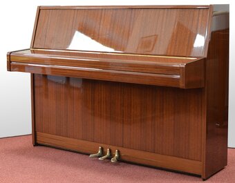 Piano Yamaha, mahagon lesk, se zárukou - 2