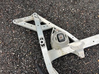 BMW M2/M3/M4 F80/F82/F83/F87 přední nápravnice - 2