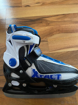 Chlapecké roztahovací brusle vel. 31-34 - 2
