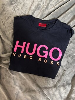 Navy pánské triko Hugo Boss Dolive - 2