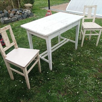 STARŠÍ STŮL / 2 ŽIDLE - 2