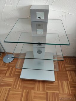 Hifi stolek - 2