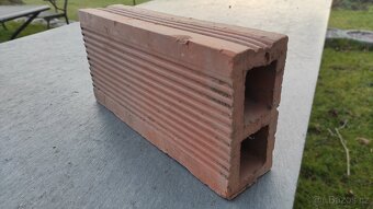 Cihla dutá - příčkovka - 2