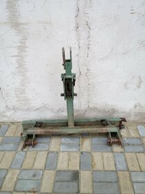 Trojbodový závěs - 2