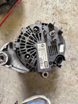 Prodam alternátor na bmw valeo - 2
