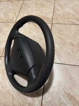 Volant Volvo - 2
