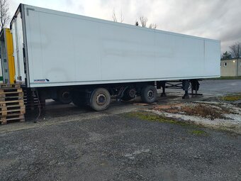 Prodám Schmitz skříň poškozena, podvozek Saf. - 2