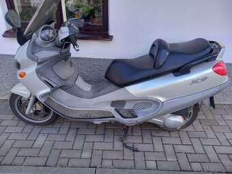 PIAGGIO X9 - 2
