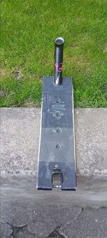 Deska Striker gravis - 2