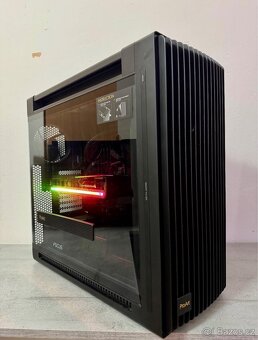 VÝKONNÝ HERNÍ PC R9 7950X/32GB RAM/RX 7800-XT/2TB SSD - 2