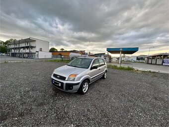 Ford Fusion - 2