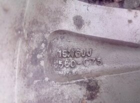 Alu kola s pneu 205/70R15 z mazdy - 2