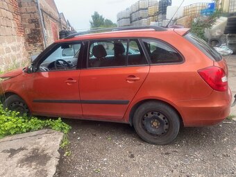 Škoda Fabia2 combi 1.4 i( kód barvy9771) - 2