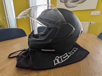 Cool Integrální moto helma ICON AIRFLITE (Matná černá) - 2