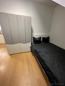Dětská šatní skříň IKEA Smastad - 2