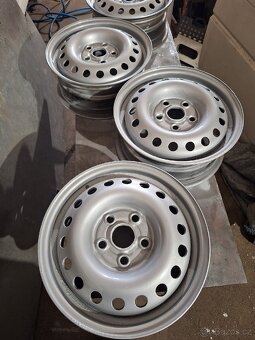Sada zimních kol t4 195/70 r15c - 2