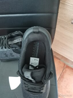 Boty Under Armour vel. Eur 42 - 2